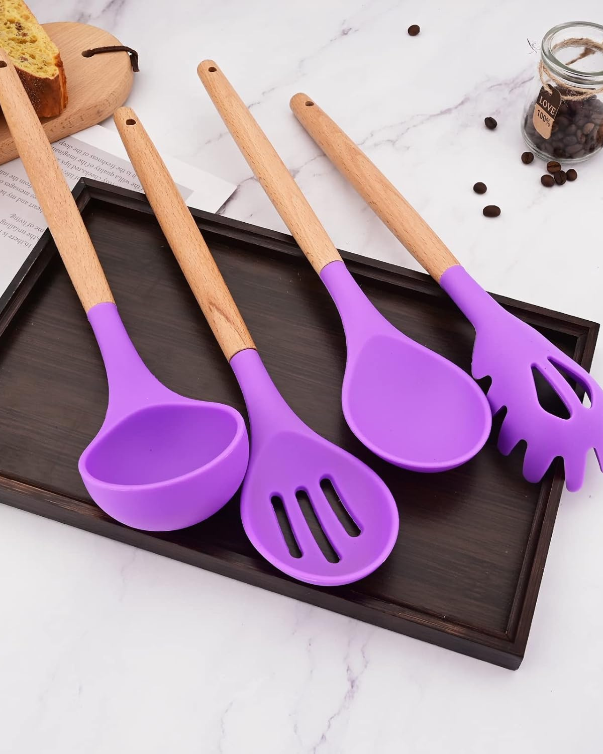 Set di utensili da cucina in silicone ecologico con manici in bambù
