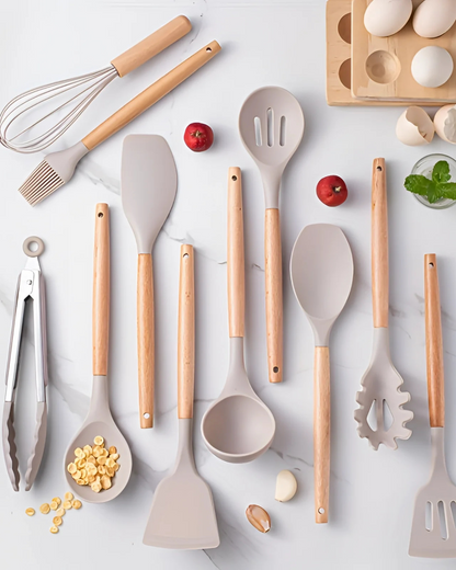 Set di utensili da cucina in silicone ecologico con manici in bambù