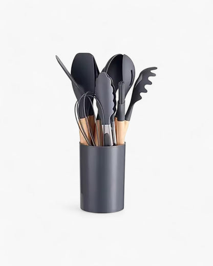 Set di utensili da cucina in silicone ecologico con manici in bambù